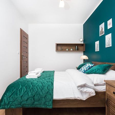 City Of The Kings - Wolf Apartment Krakow Ngoại thất bức ảnh